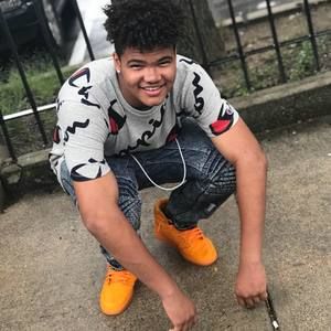 Meet your Posher, Tiago